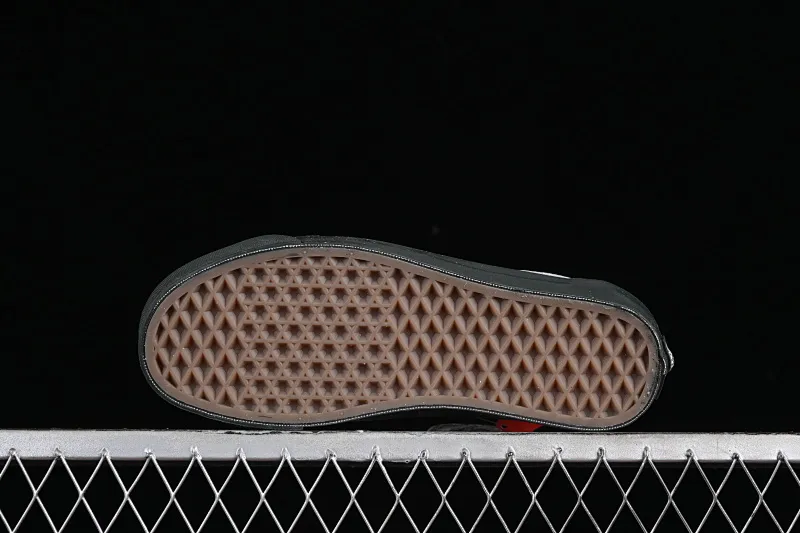 All categories Vans Vans series Vans Low Vans low top Vans Old Skool Reissue 136 color matching gray blue and white retro casual vulcanized sneakers VN000CRPGRN